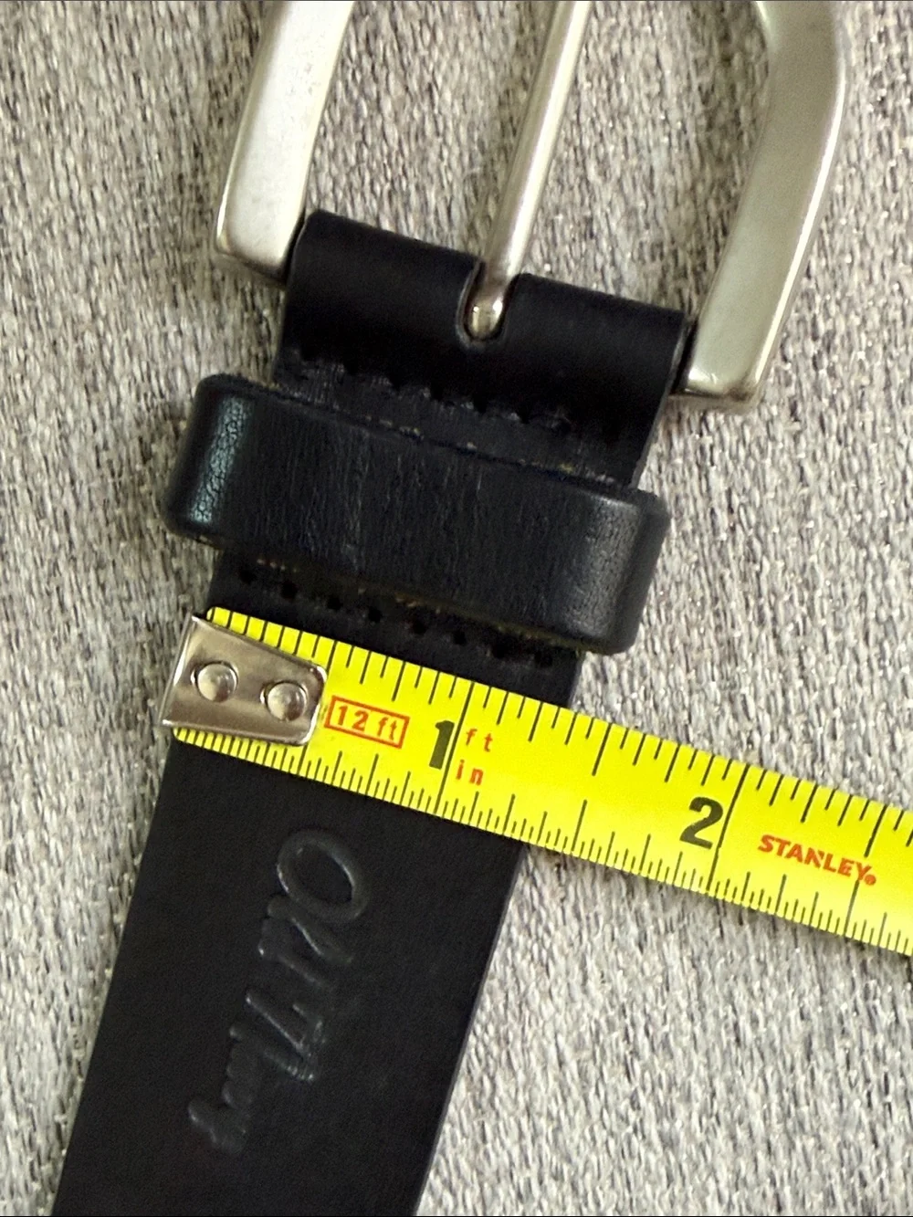 Old Navy Kids Belt Black w Silver Buckle Size 28 Unisex /Youth /Boys /Girls